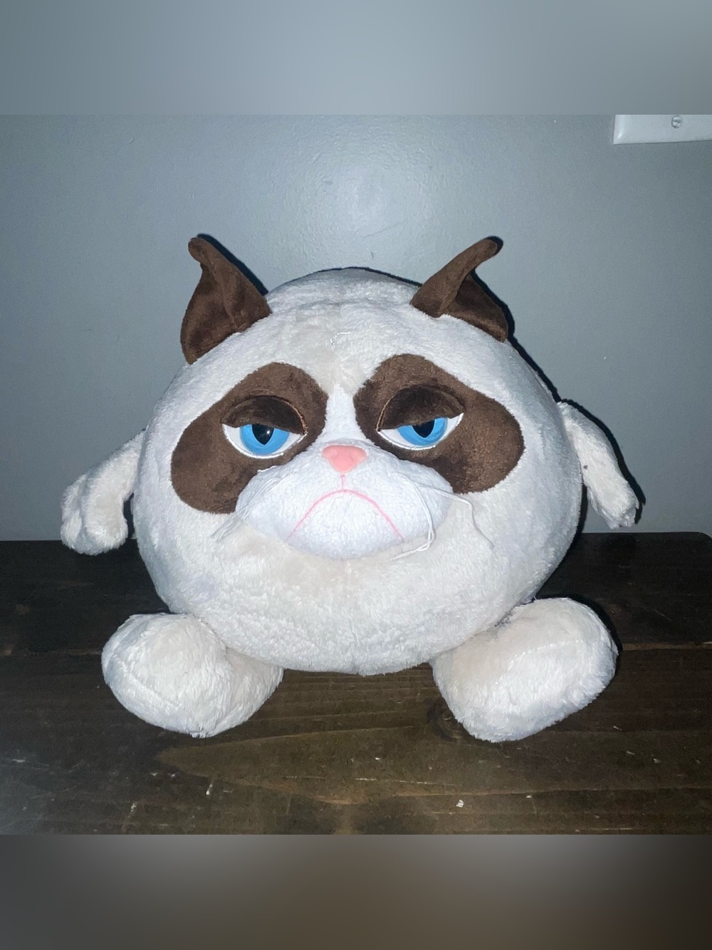 Ganz Grumpy Cat Beige Plush 8-Inch Stuffed Toy - Collectible Cat Gift